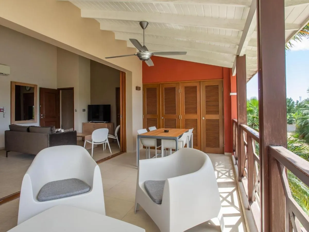 Lush Holiday Home In Willemstad With Pool